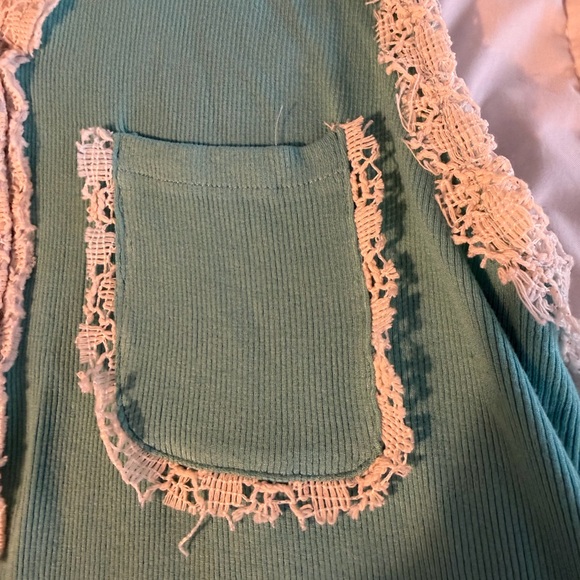 POL here for the summer blue soft ribbed lace trim pocket tank top - Picture 3 of 7